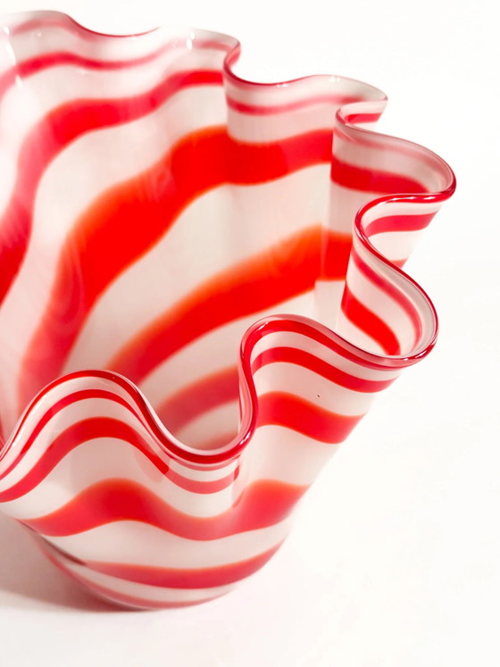 80s White and Red Murano Glass Handkerchief Vase (photo 5 of 13)