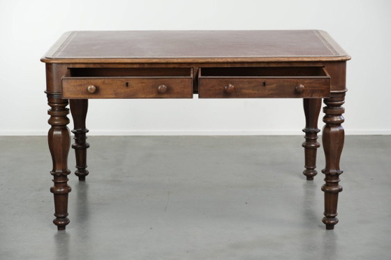 Image 1 of Scrivania/tavolo da biblioteca inglese antico dei primi del XIX secolo con piano in pelle rossa e aspetto elegante.