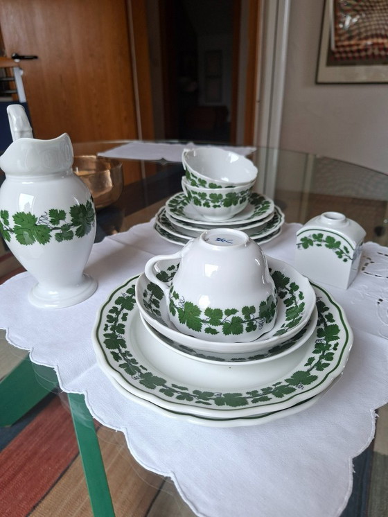 Image 1 of Meissen Porseleinen Wijnbladdecoratie, 13 stuks