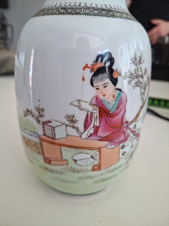 Image 1 of Vase Chinese Vase Famille Rose