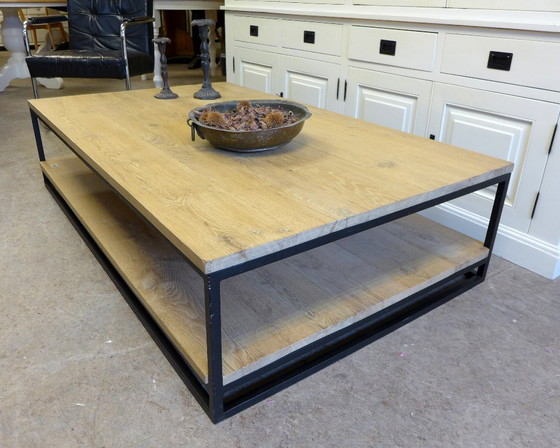 Image 1 of Prachtige zware robuuste eiken salontafel