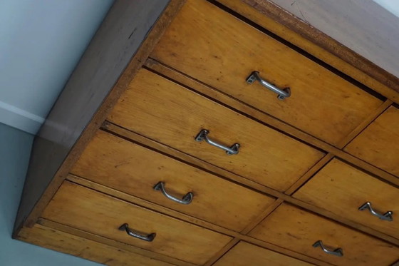 Image 1 of Botiquín industrial holandés de haya, mediados del siglo XX