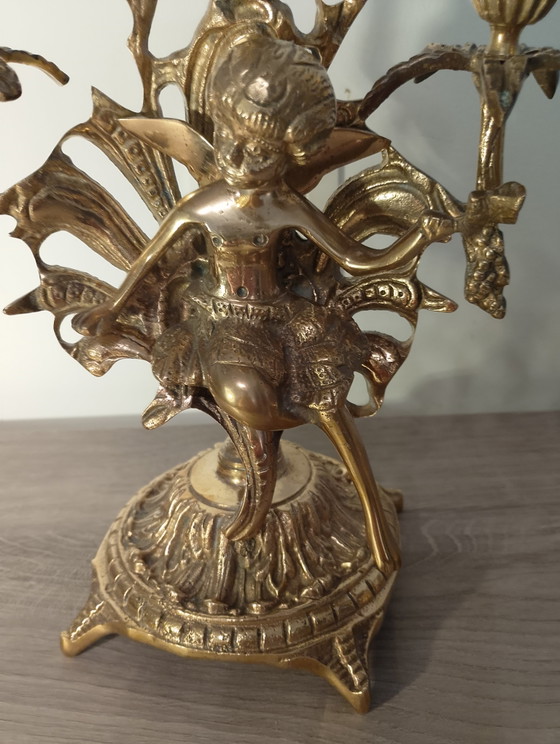 Image 1 of Een paar massief bronzen kandelaars met nimfenmotief, Franse kunst, 19e eeuw, periode Napoleon III.