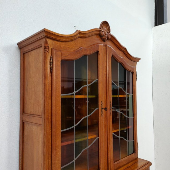 Image 1 of Mobiletto vintage in stile country Queen Anne, vetrina, credenza, mobile per porcellane