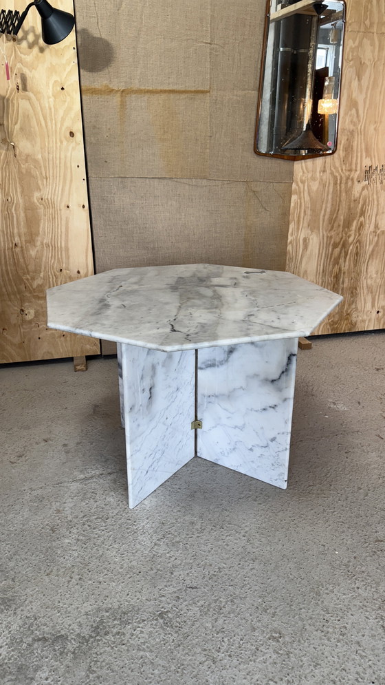 Image 1 of Tavolo da pranzo ottagonale in marmo