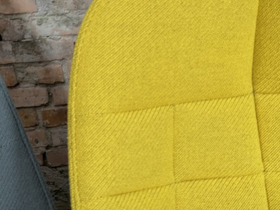 Image 1 of Hay Uchiwa amarillo