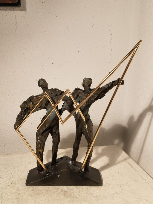 Modernist expressive bronze sculpture by Bernadette Leijdekkers