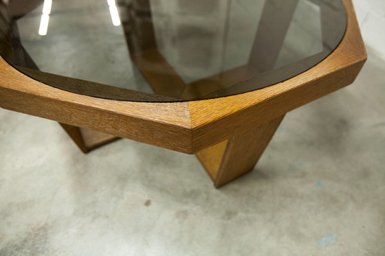 Image 1 of Tavolo esagonale unico, 1977, rovere, vetro fumé, fabbricazione svizzera