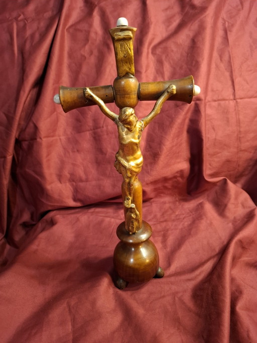 Antique 19th Century French Standing Altar Crucifix – Napoleon III Walnut Home Oratory Cross (31cm) – decoratieve objecten