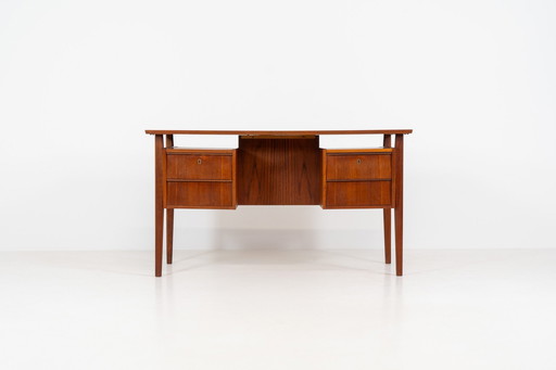 Bureau autoportant de Gunnar Nielsen Tibergaard (Danemark, années 1960)