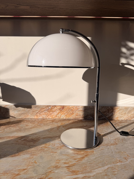 Image 1 of Lámpara de mesa italiana de mediados de siglo en cromo y acrílico, década de 1970