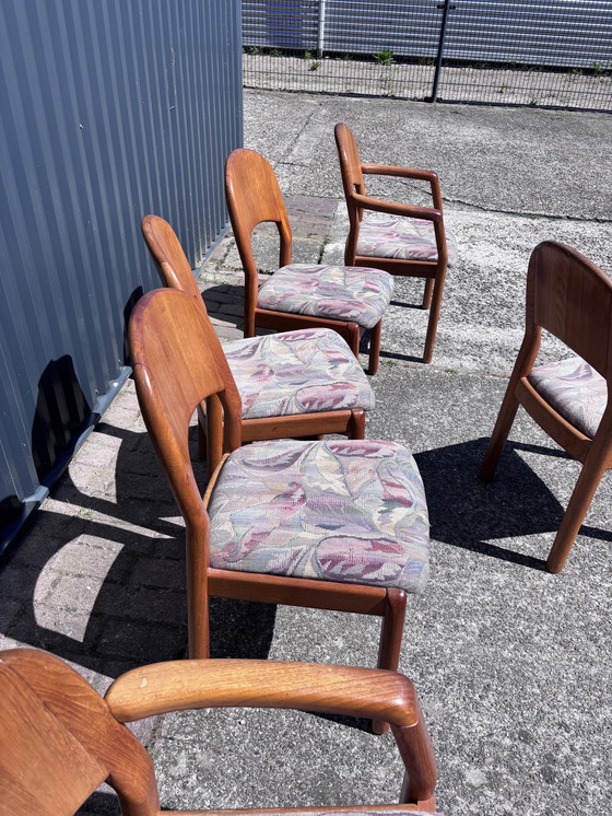 Image 1 of 6 x table vintage dyrlund eetkamerstoelen stoel