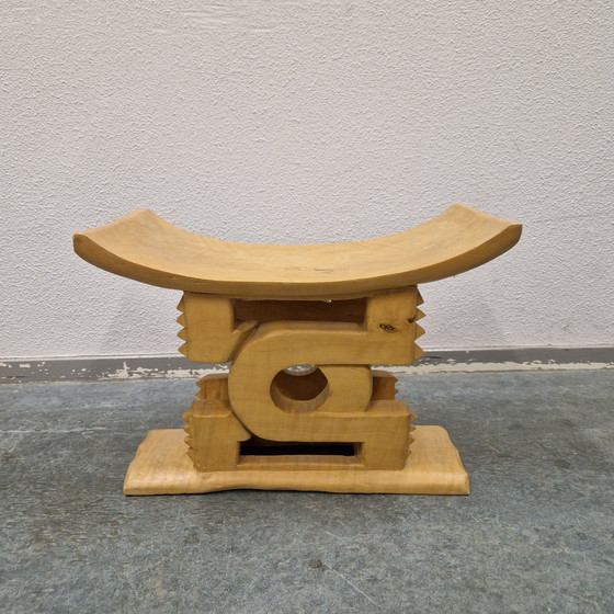 Image 1 of Taburete/Mesa/Columna Africana Ashanti