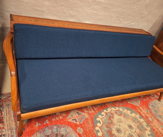 Image 1 of Sofá cama convertible danés de teca con respaldo integrado, década de 1960.