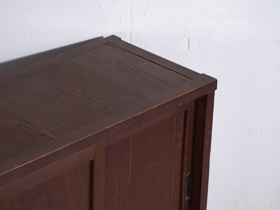 Antique Japanese cabinet with sliding doors - Taisho/Showa Period (c. ) – Chest of drawers, Wood, Metal (photo 13 of 40)