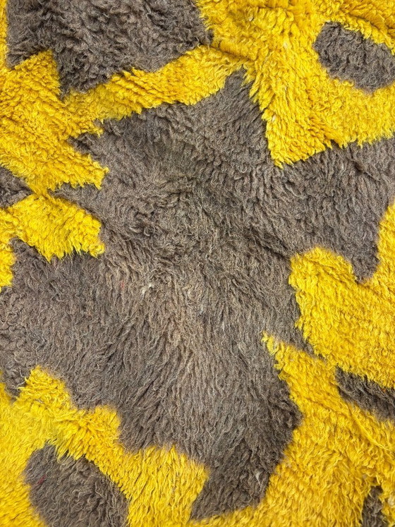Moderner marokkanischer Mrirt-Teppich 200 x 300 cm, gelber geometrischer Wollteppich, handgeknüpfter (photo 9 of 10)