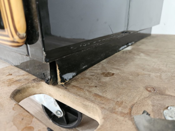 1970er Pierre Cardin Buffetschrank aus schwarz lackiertem Holz – Buffetschränke, Wood, Klassiek (photo 29 of 32)