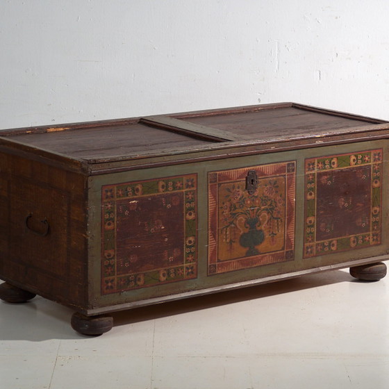 Coffre de dot polychrome ancien en pin – Europe Centrale, circa 1850 – Armoires de rangement, Iron (photo 4 of 40)