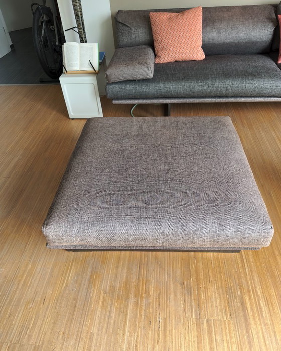 Image 1 of Busnelli BLUMUN Sofa + Pouf, Christophe Pillet, italienisches Design, Bronzesockel