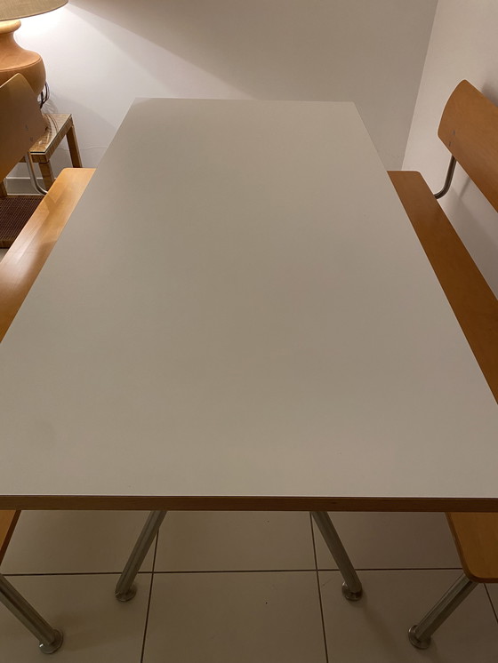 Image 1 of Schicker, minimalistischer Bulthaup-Küchentisch und zwei Bänke