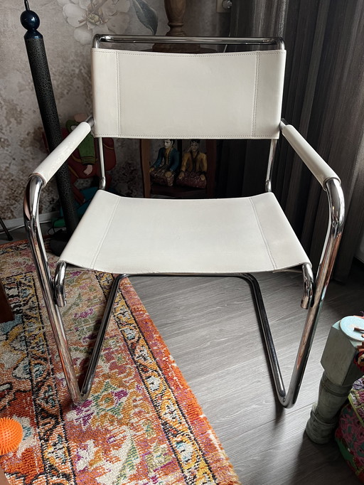 Silla vintage Thonet s34 con estructura tubular