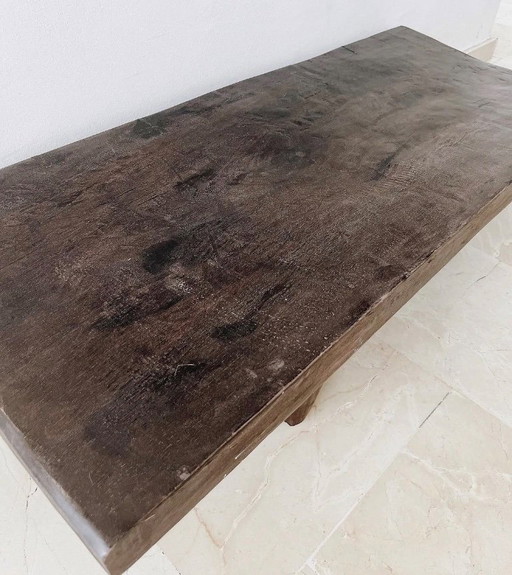 Table basse en bois massif