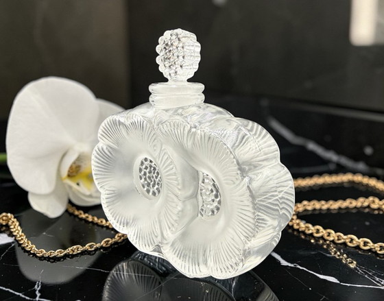 Image 1 of Lalique - Flacon de Parfum "Deux Fleurs"