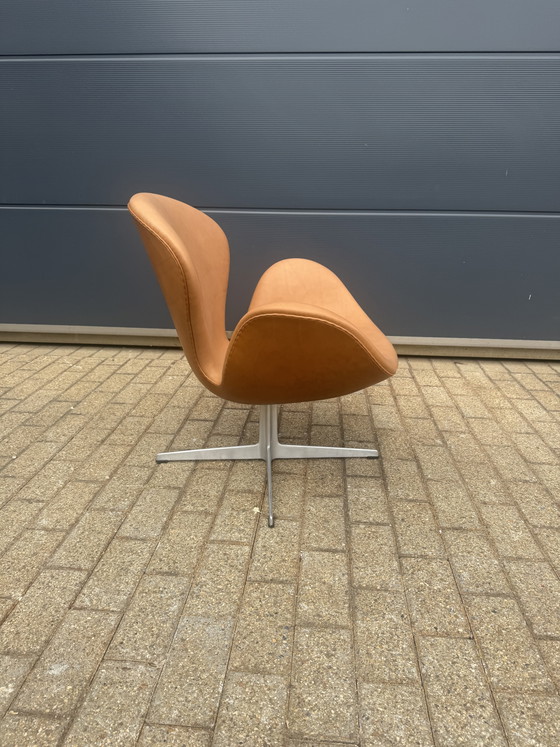 Image 1 of Exclusive Early Fritz Hansen Swan Chair 05-'67 in Vintage Cognac Camel Leather, Mint Condition!!