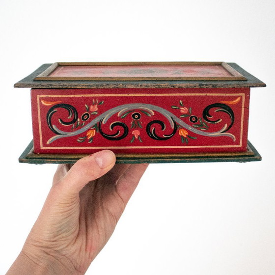 Image 1 of Boîte en bois Hindeloopen peinte à la main, style vintage, art populaire frison