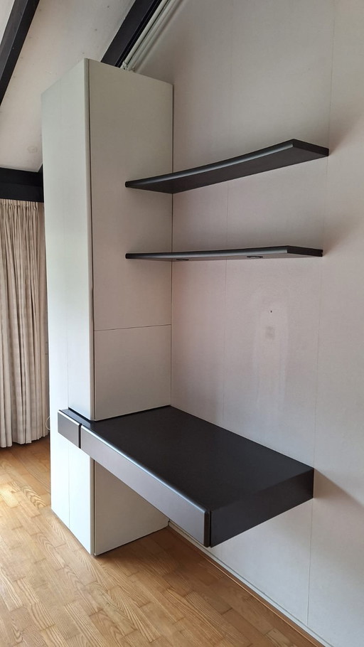 Armoire haute Banzbord avec étagères flottantes et plateau de bureau