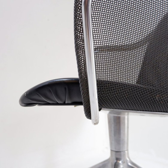 Image 1 of Vintage Italian swivel armchair “Iuta” by Antonio Citterio for B&B Italia