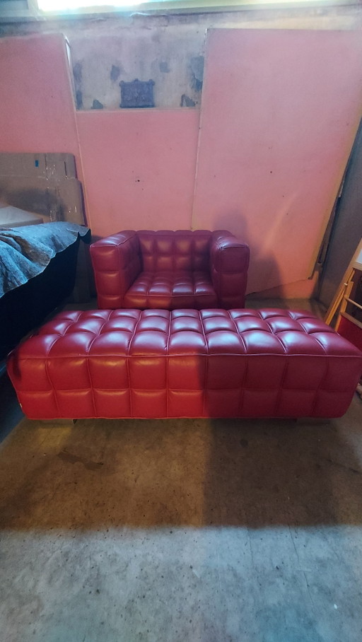 Eyecatcher fauteuil en hocker van G.O.D.