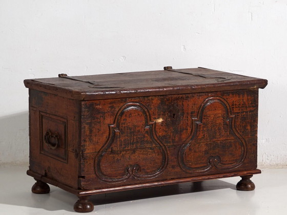 Cómoda antigua tallada (c.1920) #38 – Rustic (photo 2 of 40)