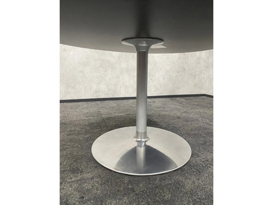 Image 1 of Artifort oval design dining table – designed by Pierre Paulin
