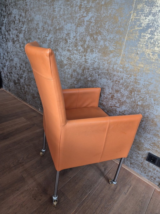 8 chaises de salle à manger en cuir Vitron – 4 coloris – pieds en acier inoxydable avec roulettes