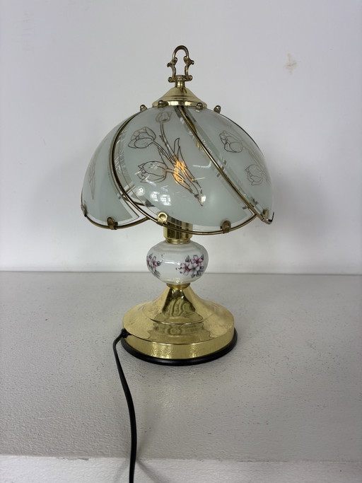 Vintage Hollywood Regency table lamp – brass, porcelain with flowers and etched frosted glass – with touch control on the base