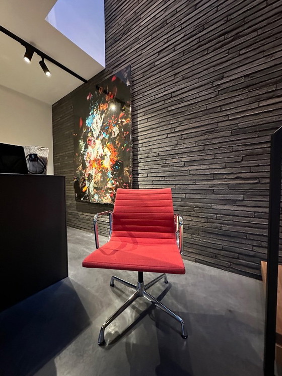 Image 1 of Vitra EA 108