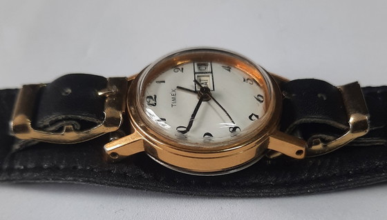 Image 1 of Vintage Timex Dameshorloge – Charmante 1970s Klassieker – Loopt Perfect!