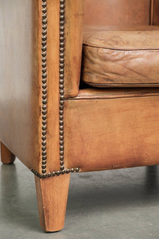 Fauteuil club robuste en cuir de mouton couleur cognac clair, avec clous décoratifs – Wood, Klassiek (photo 11 of 12)