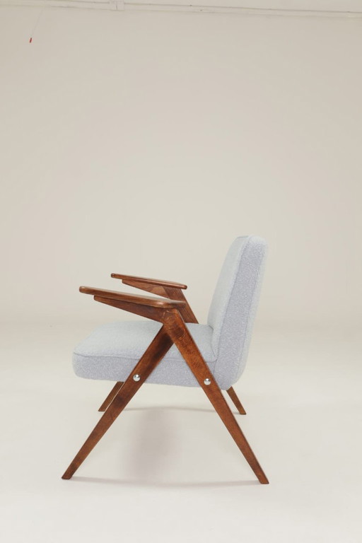 Vintage Set Fauteuils Bouclé Baby Blauw Donker Noten, 1960 Scandinavisch Ontwerp