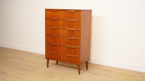 Image 1 of Vintage Deense Ladekast Teak 6 Lades 122 Cm