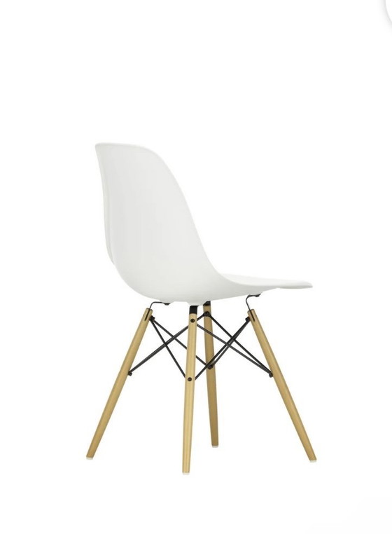 Image 1 of 4 x Vitra Eames DSW - Ahorn weiß