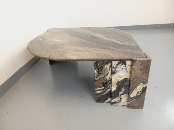Image 1 of Vintage marmeren salontafel uit de jaren 70.