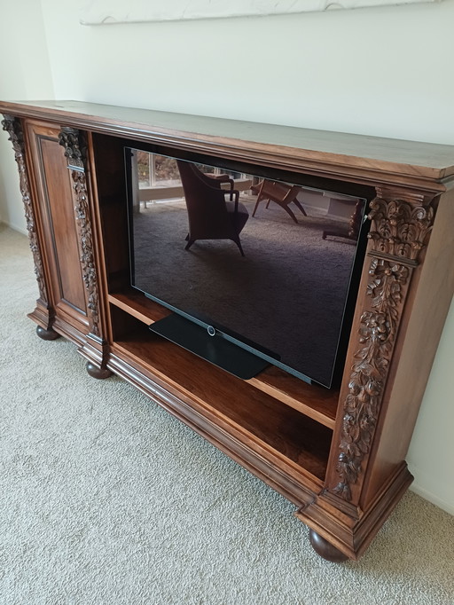 Antieke wandkast notenhout