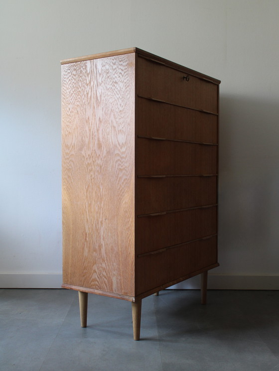 Image 1 of Vintage Deense Ladekast in Eiken door Ejsing, Tallboy