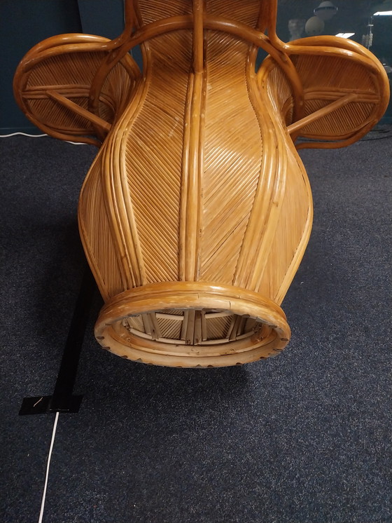 Image 1 of 1 x 1970's Italiaanse pencil reed / rotan eettafel met glazen blad 120cm  