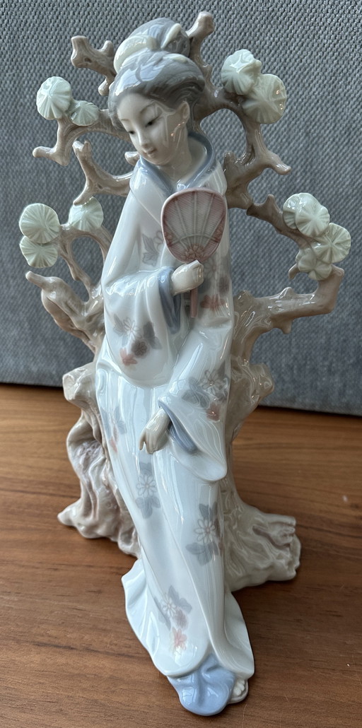 Lladro Dame à l'éventail