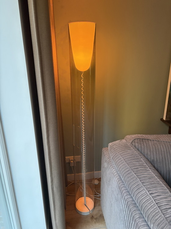 Kartell Toobe Staande Lamp – Vloerlampen, Plastic (photo 3 of 5)