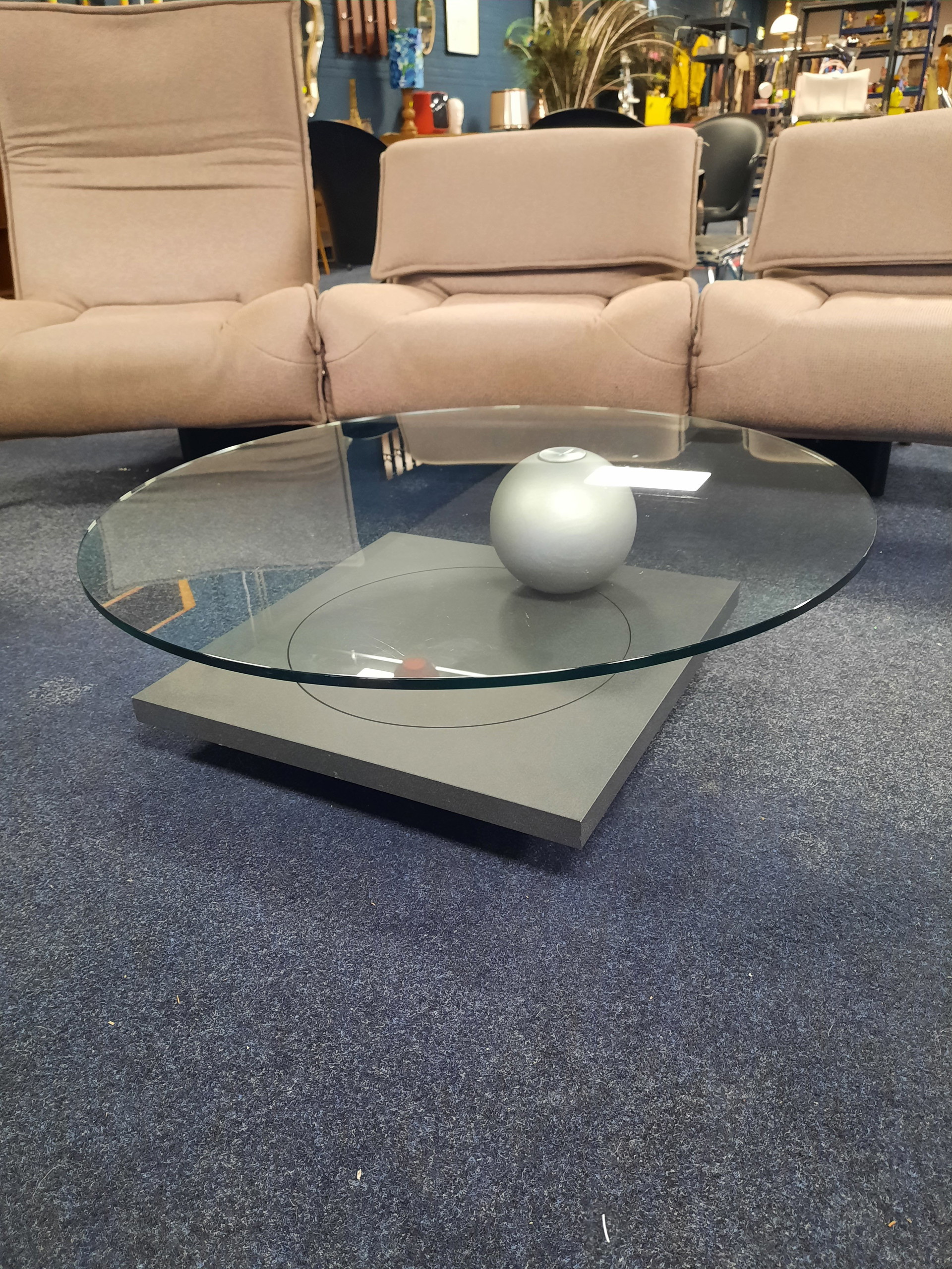 Second-hand Ronald Schmitt Tables (48) | Whoppah