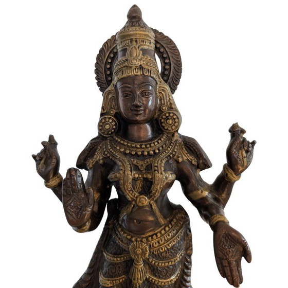 Estatua de Bronce Lakshmi – Diosa India del Sur de la Prosperidad sobre Base de Loto | 1stbuddha – Esculturas (photo 9 of 10)